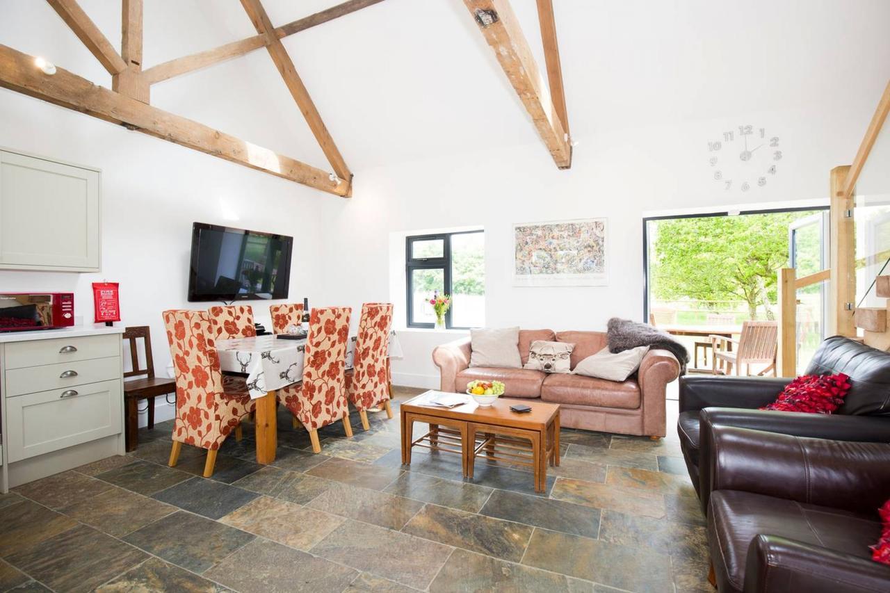 South Cottage - Rural Gem In The Heart Of The Sussex Countryside Twineham Exterior photo